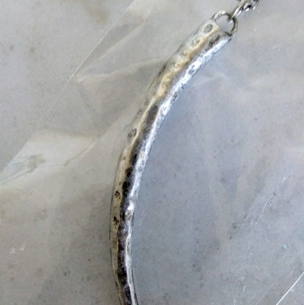Pendant Claw Tooth Necklace Splendid Iris